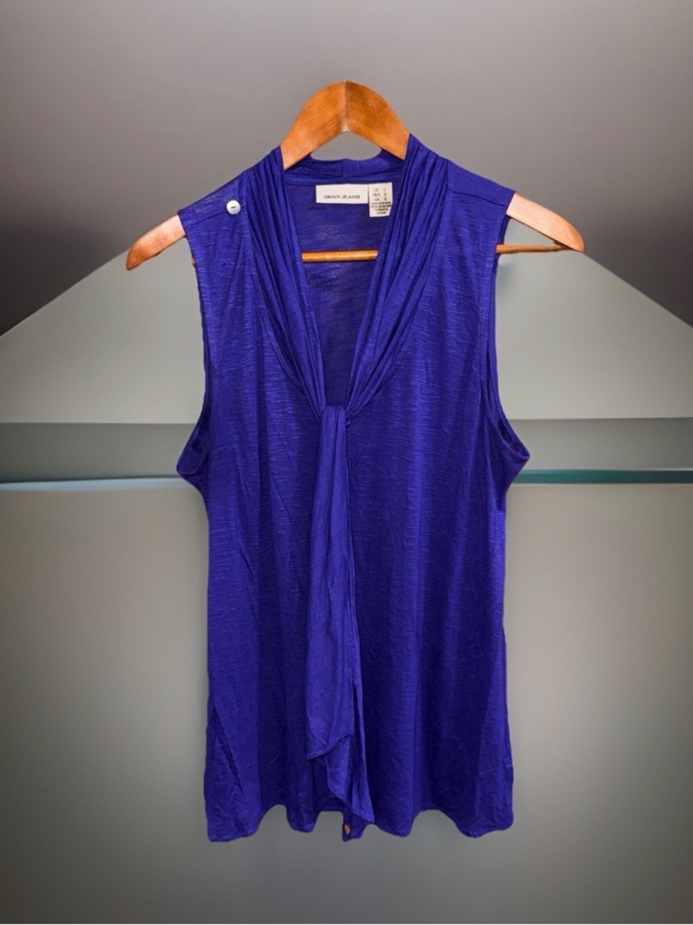 Dkny Jeans Women’s Sleeveless Tie-Neck Top in Deep Violet-L-EC